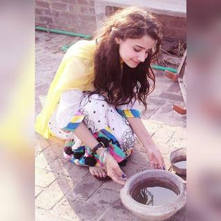Saniya Shamshad feet photo 18