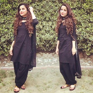 Saniya Shamshad feet photo 18