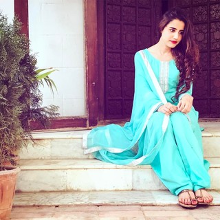 Saniya Shamshad feet photo 6