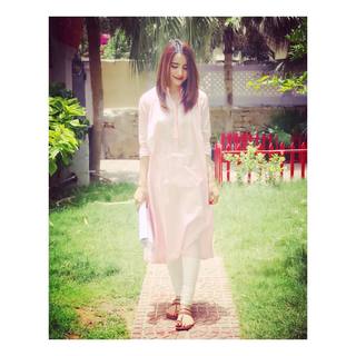 Saniya Shamshad feet photo 11