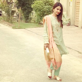 Saniya Shamshad feet photo 6