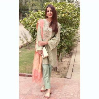 Saniya Shamshad feet photo 4