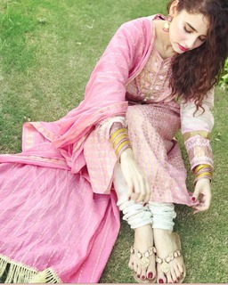 Saniya Shamshad feet photo 12