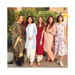 Saniya Shamshad feet photo 16