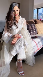 Saniya Shamshad feet photo 7