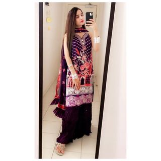 Saniya Shamshad feet photo 17