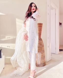 Saniya Shamshad feet photo 15