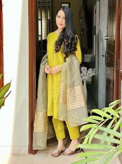 Saniya Shamshad feet photo 20