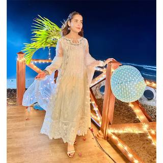 Saniya Shamshad feet photo 3