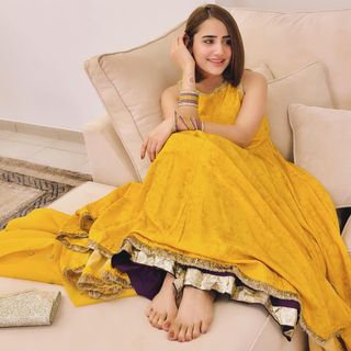 Saniya Shamshad feet photo 9