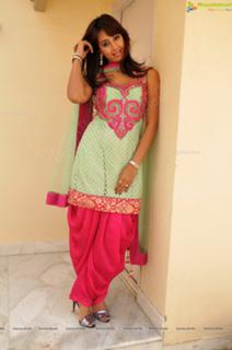 Sanjana feet photo 7