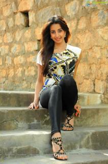Sanjana feet photo 10