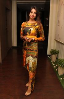Sanjana feet photo 16