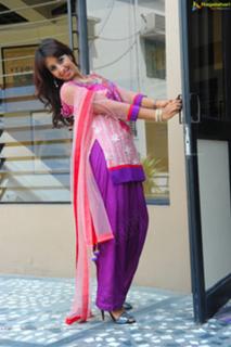 Sanjana feet photo 13