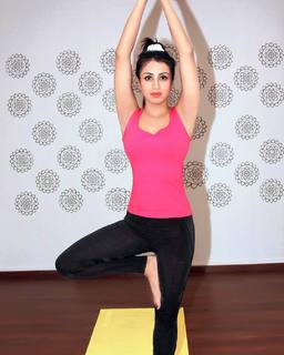 Sanjana feet photo 18