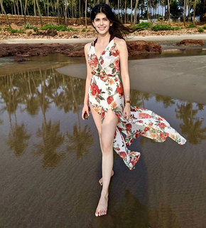 Sanjana Sanghi feet photo 2