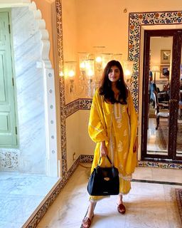 Sanjana Sanghi feet photo 7