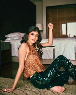 Sanjana Sanghi feet photo 18