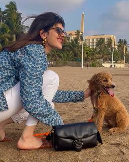Sanjana Sanghi feet photo 16