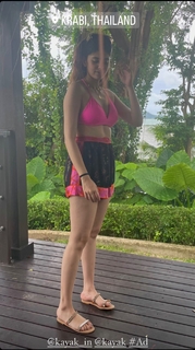 Sanjana Sanghi feet photo 4