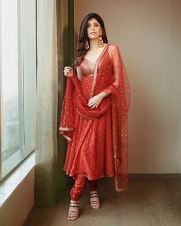 Sanjana Sanghi feet photo 7