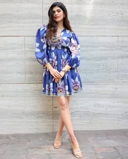 Sanjana Sanghi feet photo 12