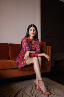 Sanjana Sanghi feet photo 18