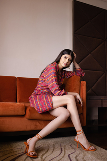 Sanjana Sanghi feet photo 17