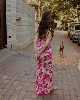 Sanjana Sanghi feet photo 8