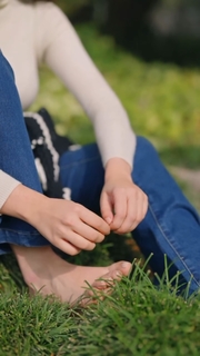Sanjana Sanghi feet photo 6