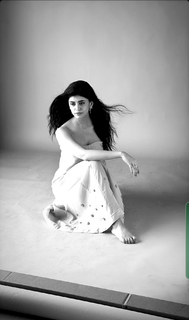 Sanjana Sanghi feet photo 18