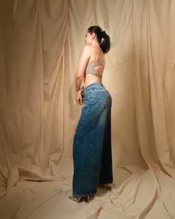 Sanjeeda Sheikh feet photo thumbnail