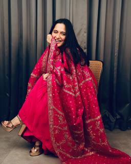 Sanjeeda Sheikh feet photo thumbnail