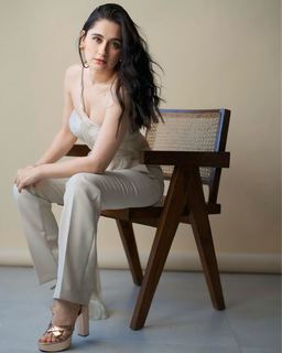 Sanjeeda Sheikh feet photo thumbnail