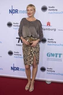 Sanna Englund feet photo thumbnail