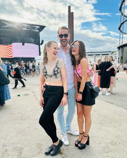 Sanna Marin feet photo thumbnail