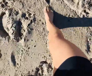 Sanna Marin feet photo thumbnail