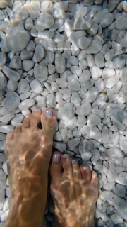 Sanna Marin feet photo thumbnail