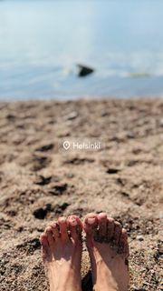 Sanna Marin feet photo thumbnail