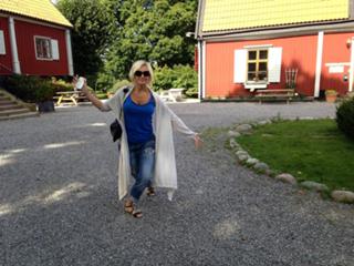 Sanna Nielsen feet photo 20