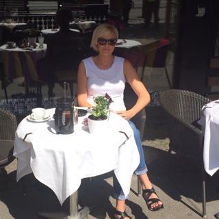 Sanna Nielsen feet photo 12