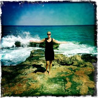 Sanna Nielsen feet photo 6