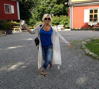 Sanna Nielsen feet photo 5