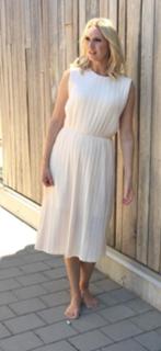 Sanna Nielsen feet photo 12