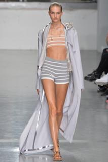 Sanne Vloet feet photo 13