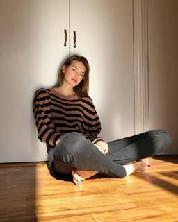Sanne Vloet feet photo 8