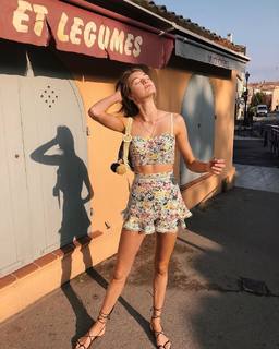 Sanne Vloet feet photo 4