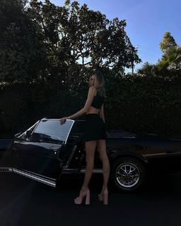 Sanne Vloet feet photo 2