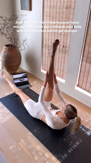 Sanne Vloet feet photo 8