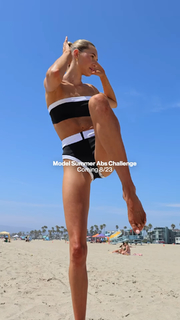 Sanne Vloet feet photo 8